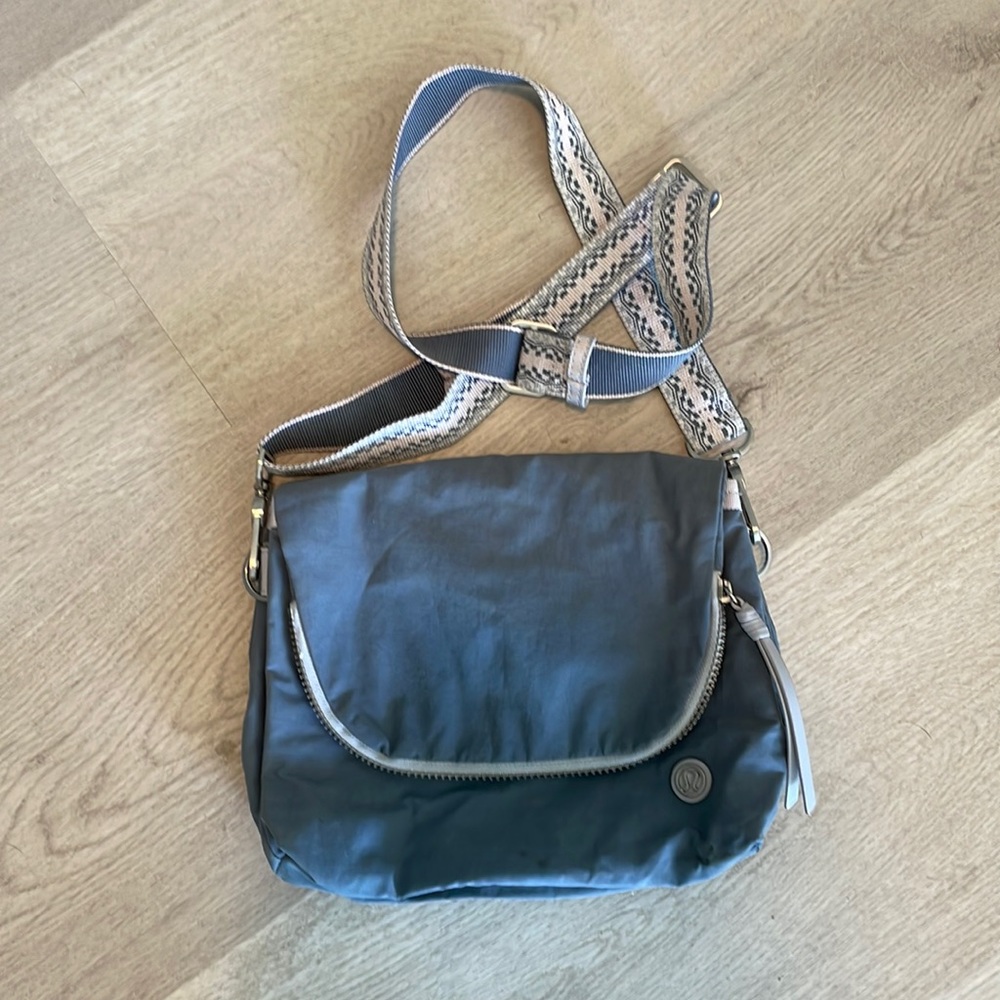 Lulu festival bag. Blue good condition